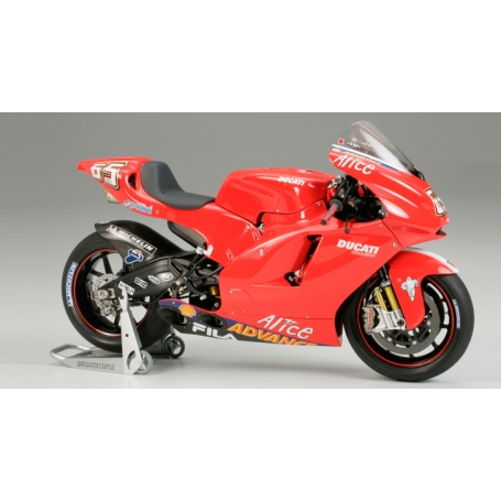 Tamiya 14101 DUCATI DESMO16 CAPIROSSI