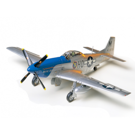 Tamiya 61040 North American P-51D Mustang 8th AF In Kit di Montaggio