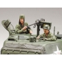 Tamiya 35359 U.S. Medium Tank M4A3E8 Sherman Easy Eight Korean War In Kit di Montaggio