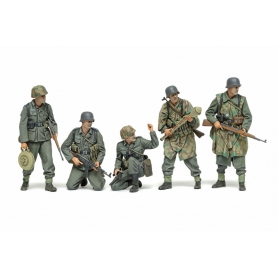Tamiya 35382 1/35 German Infantry Set Late WWII In Kit di Montaggio