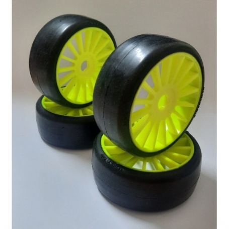 SP RACING Gomme 1/8 GT  4 gomme  Medie con cerchio Giallo